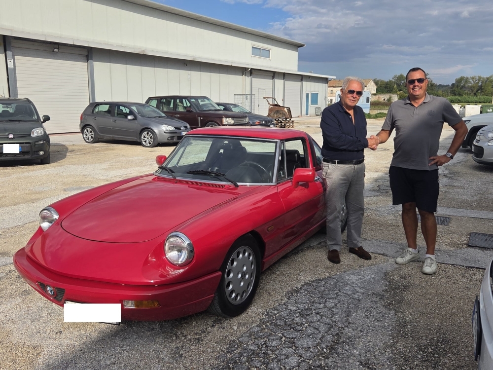 WhatsApp Image 2026-09-19 at 09.50.50 ALFA ROMEO DUETTO SPIDER 1.6 HARDTOP 4°S